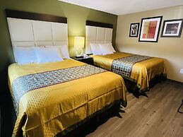 Deluxe Inn & Suites By OYO Miami OK