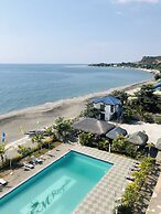 EM Royalle Hotel & Beach Resort