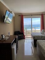 EM Royalle Hotel & Beach Resort