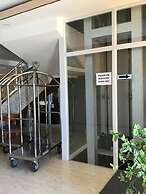 EM Royalle Hotel & Beach Resort