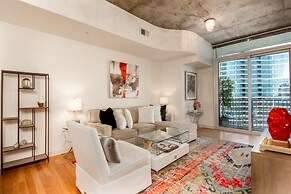 CHIC COLLECTION by NOHOTEL on 6th Street