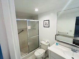 The Tides on Hollywood