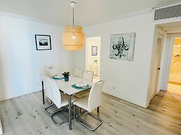 The Tides on Hollywood