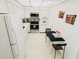 The Tides on Hollywood