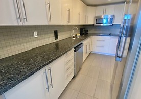 The Tides on Hollywood