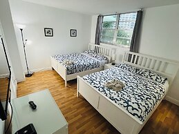 The Tides on Hollywood