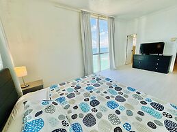 The Tides on Hollywood