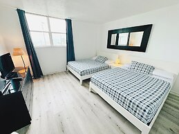 The Tides on Hollywood