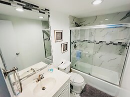 The Tides on Hollywood