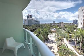 The Tides on Hollywood