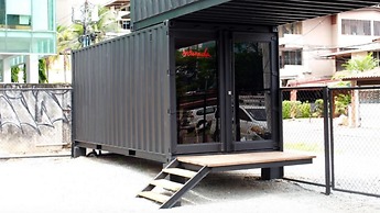 Nomada Container Hotel Panama City