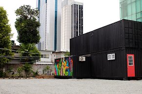 Nomada Container Hotel Panama City