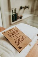 Barracuda Hotel & Villas