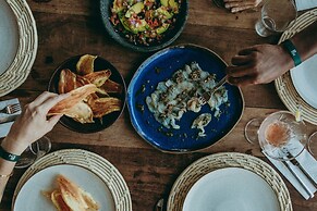 Barracuda Hotel & Villas