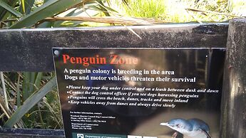 Awatuna Sunset Lodge