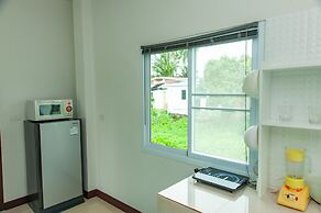 Cozy cottage with kitchen of Maenam 4