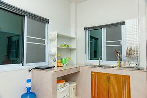 Cozy cottage with kitchen of Maenam 4