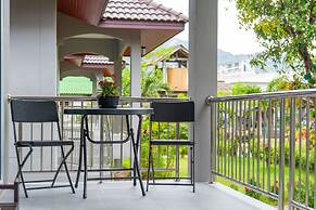 Cozy cottage with kitchen of Maenam 4