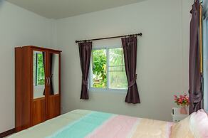 Cozy cottage with kitchen of Maenam 4