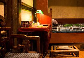 Pig's Inn Huangshan Xidi