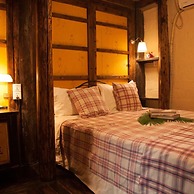 Pig's Inn Huangshan Xidi