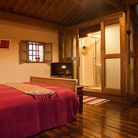 Pig's Inn Huangshan Xidi