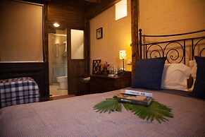 Pig's Inn Huangshan Xidi