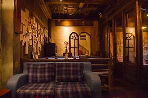 Pig's Inn Huangshan Xidi