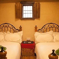 Pig's Inn Huangshan Xidi