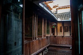 Pig's Inn Huangshan Xidi