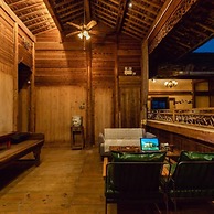 Pig's Inn Huangshan Bishan