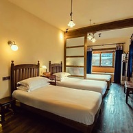 Pig's Inn Huangshan Bishan