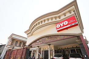 OYO Living 1743 Anie Residence