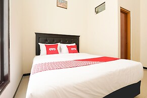 OYO Living 1743 Anie Residence