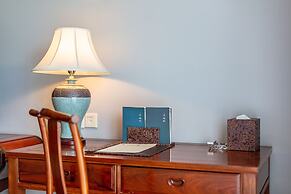 Hejing Zemeixuan Boutique Hotel