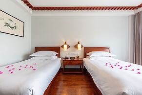 Hejing Zemeixuan Boutique Hotel