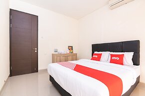 OYO 2001 Taman Dayu Villa Golf View
