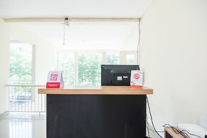 OYO 2001 Taman Dayu Villa Golf View