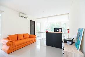 OYO 2001 Taman Dayu Villa Golf View