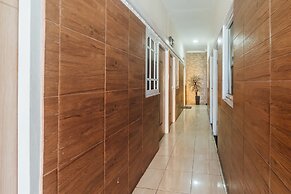 OYO 2010 Satria Guest House