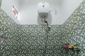 OYO 2010 Satria Guest House