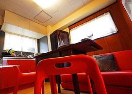 Yokohama Classic Apartment