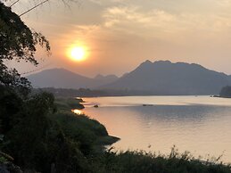 On The Mekong Resort