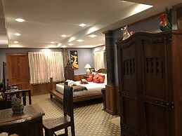 On The Mekong Resort