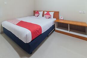 OYO 1448 Mangga Dua Guest House