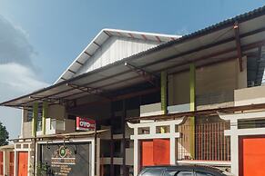 OYO 1448 Mangga Dua Guest House