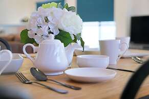 HOTALU Universal Vacation Kan