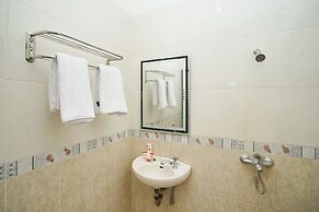 OYO 1483 Hotel Bumi Bermi Permai