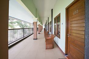 OYO 1483 Hotel Bumi Bermi Permai