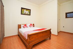 OYO 1483 Hotel Bumi Bermi Permai